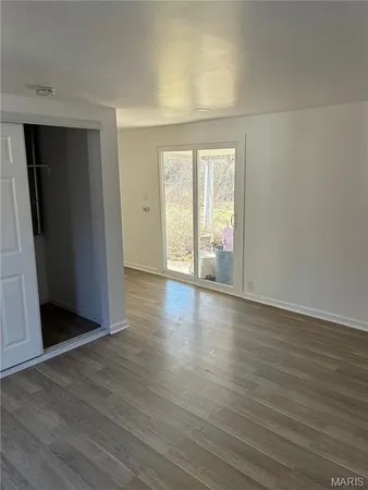 $1,500 | 301 Day Drive, Ferguson, MO 63135