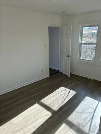 $1,500 | 301 Day Drive, Ferguson, MO 63135