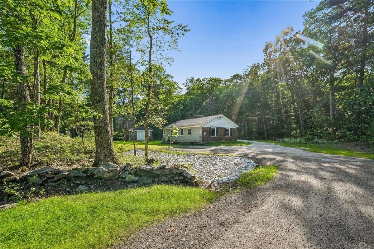 319 Windham Road Pelham, NH 03076 - Photo 33 of 35