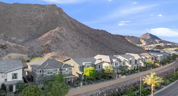 $459,900 | 40 Kimberlite Drive, Henderson, NV 89011