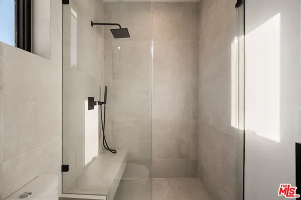 $20,000 | 3517 Redwood Avenue, Los Angeles, CA 90066