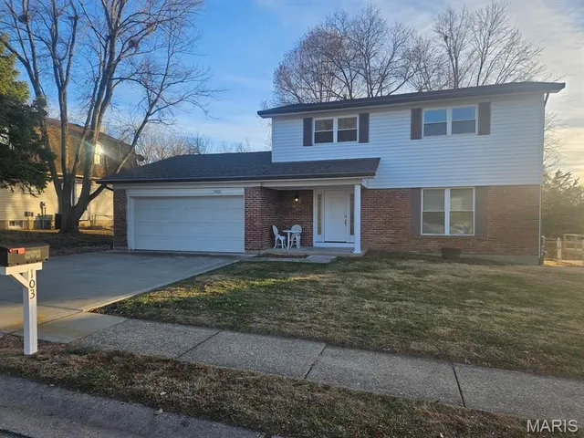 $350,000 | 103 Sutters Mill Road, St. Peters, MO 63376