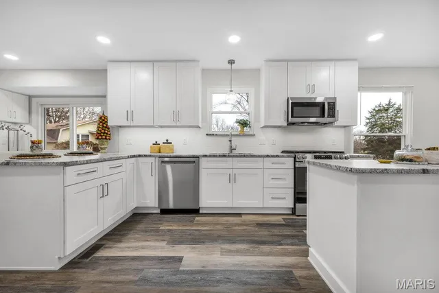 $350,000 | 103 Sutters Mill Road, St. Peters, MO 63376