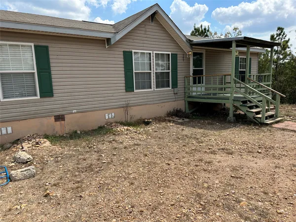 $265,000 | 157 Lakeside Drive, Bastrop, TX 78602