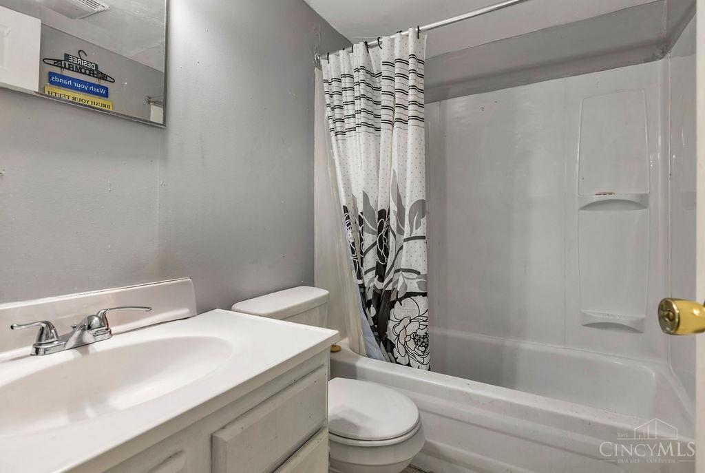 5206 Montgomery Road Cincinnati, OH 45212 - Photo 14 of 21