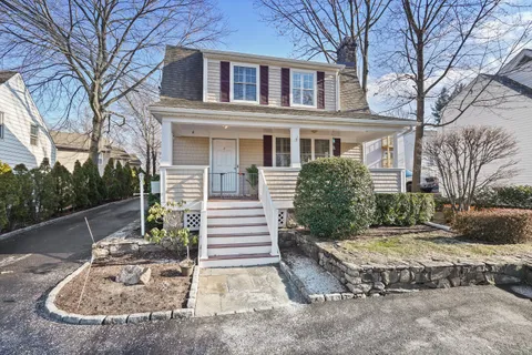 $550,000 | 439 Glenbrook Road, Unit A, Stamford, CT 06906