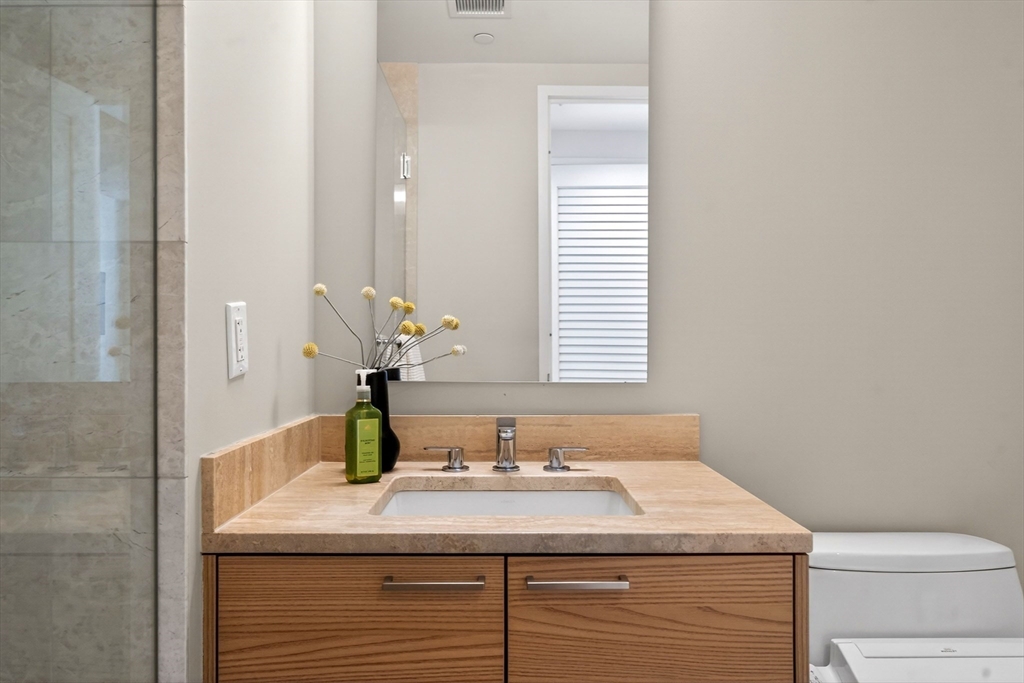 1 Franklin Street, Unit 1408 Boston, MA 02110 - Photo 24 of 37