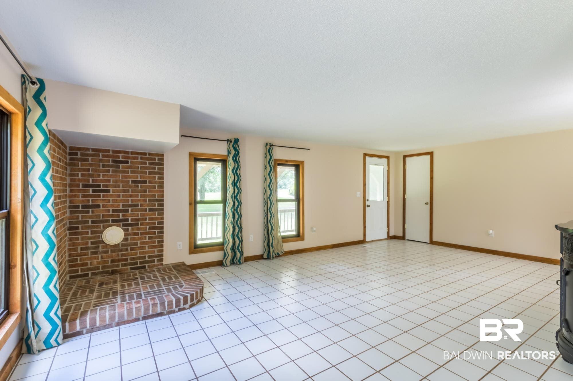 24551 Bretz Lane Elberta, AL 36530 - Photo 17 of 29 Living Room
