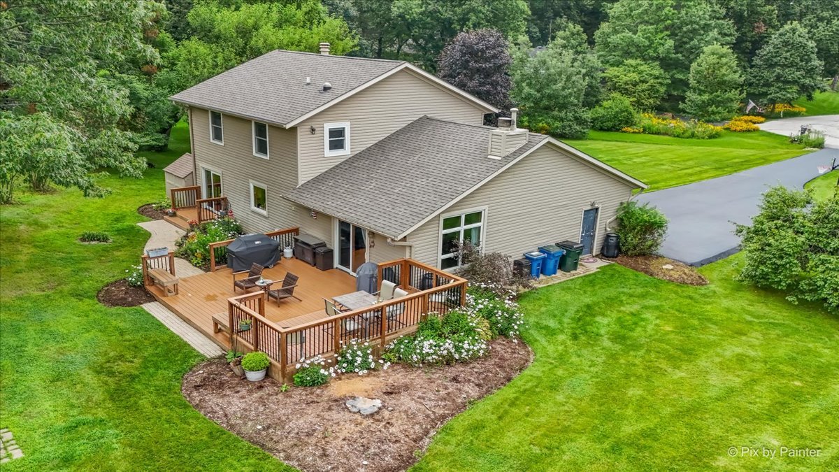 38W686 Ridgewood Lane Elgin, IL 60124 - Photo 3 of 22 Gallery Image 3