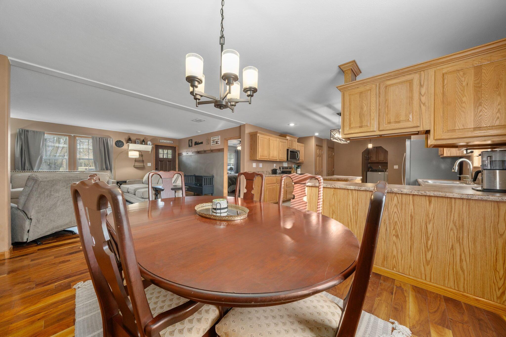 14667 Cleveland Road Southwest Pataskala, OH 43062 - Photo 7 of 33 Dining Room