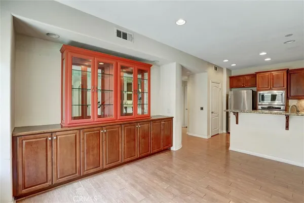 $4,600 | 64 Shadowplay, Irvine, CA 92620