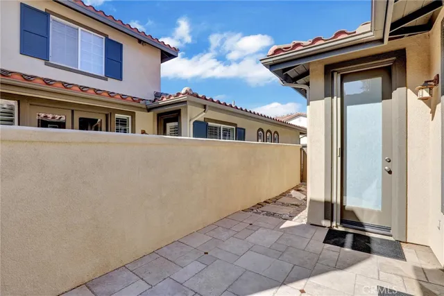 $4,900 | 64 Shadowplay, Irvine, CA 92620