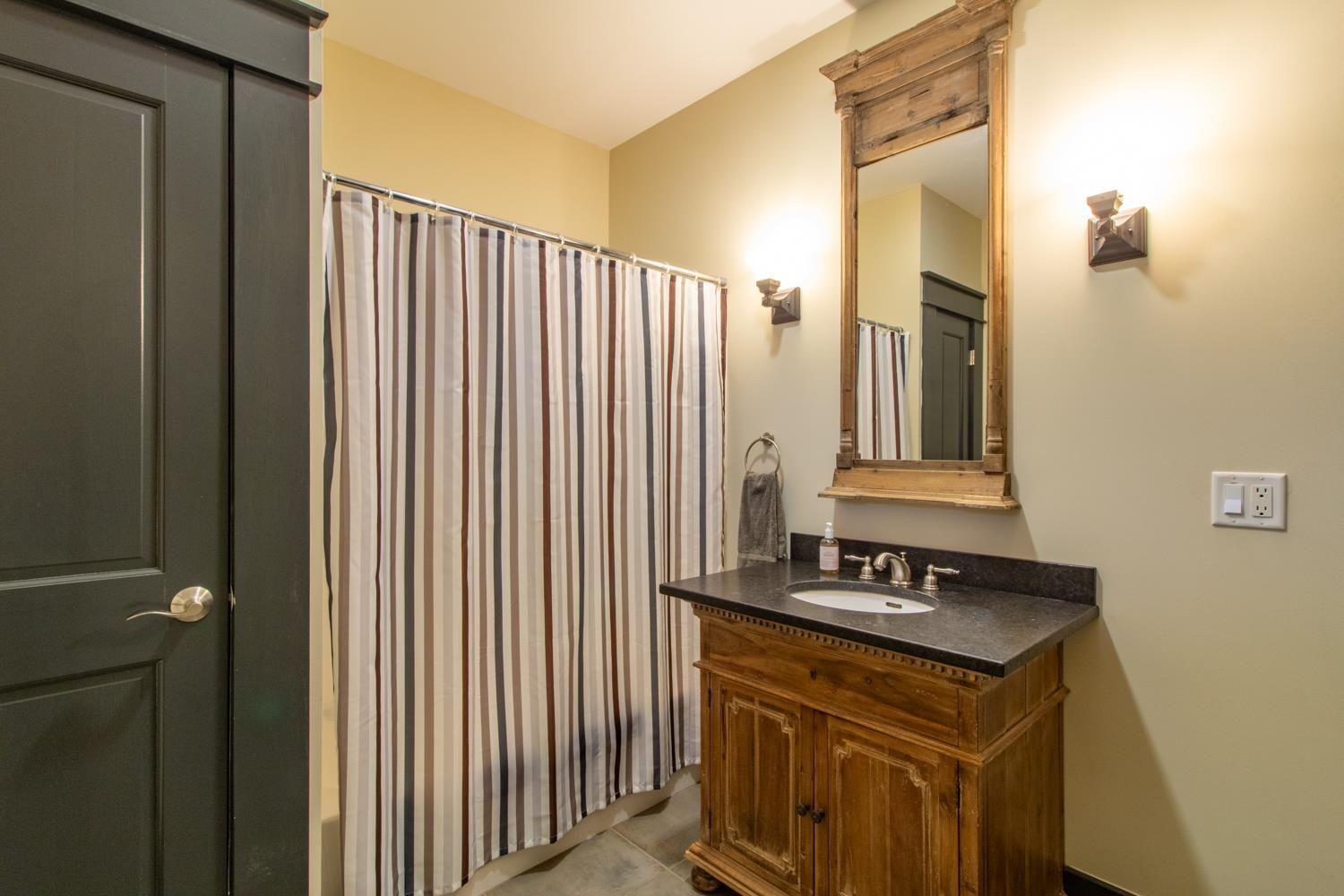 661 River Road Troy, VT 05859 - Photo 10 of 40 Gallery Image 10