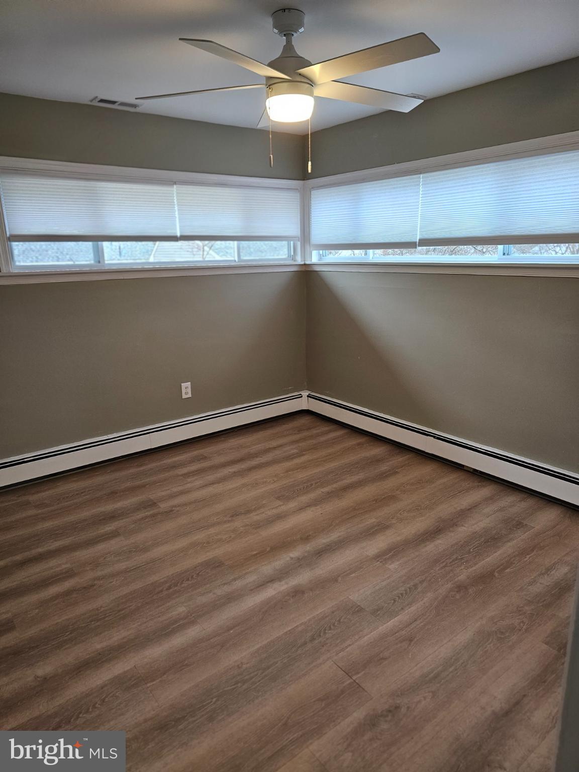 65 Silverspruce Road Levittown, PA 19056 - Photo 16 of 24 1st floor 3rd bedroom