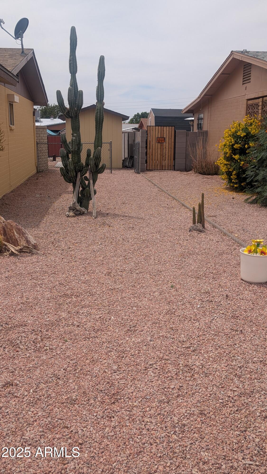 962 South Main Drive Apache Junction, AZ 85120 - Photo 3 of 32 SIDE YARD FOR EXTRA PARKING