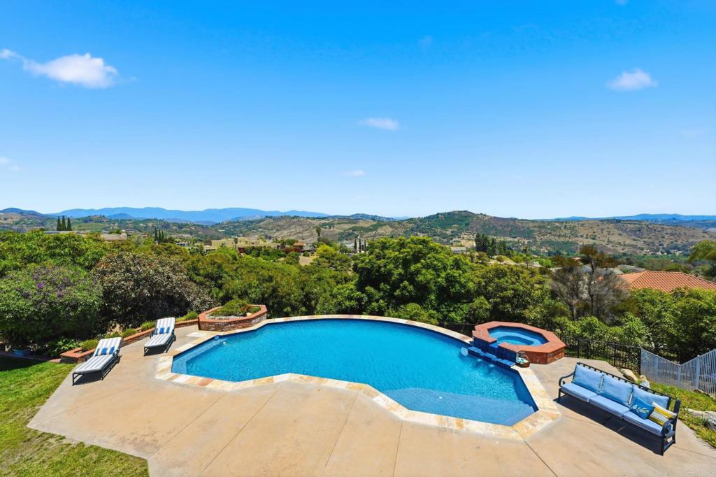 2292 Dos Lomas Fallbrook, CA 92028 - Photo 37 of 71