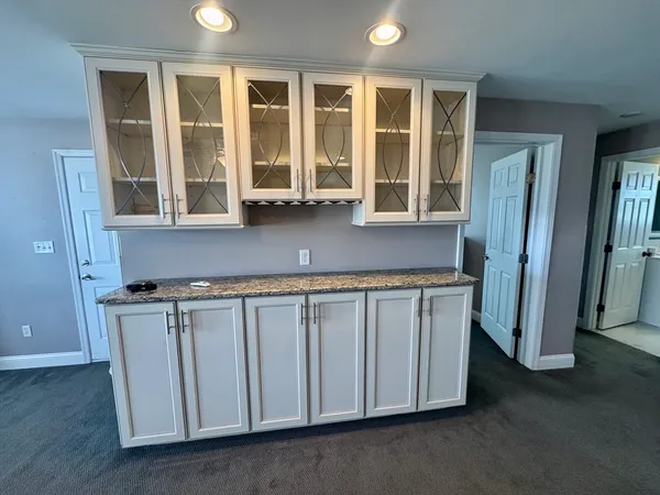 $2,000 | 789 Mt Pleasant Street, Unit 2, New Bedford, MA 02745
