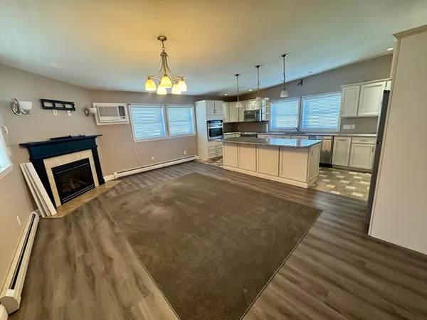 $2,000 | 789 Mt Pleasant Street, Unit 2, New Bedford, MA 02745