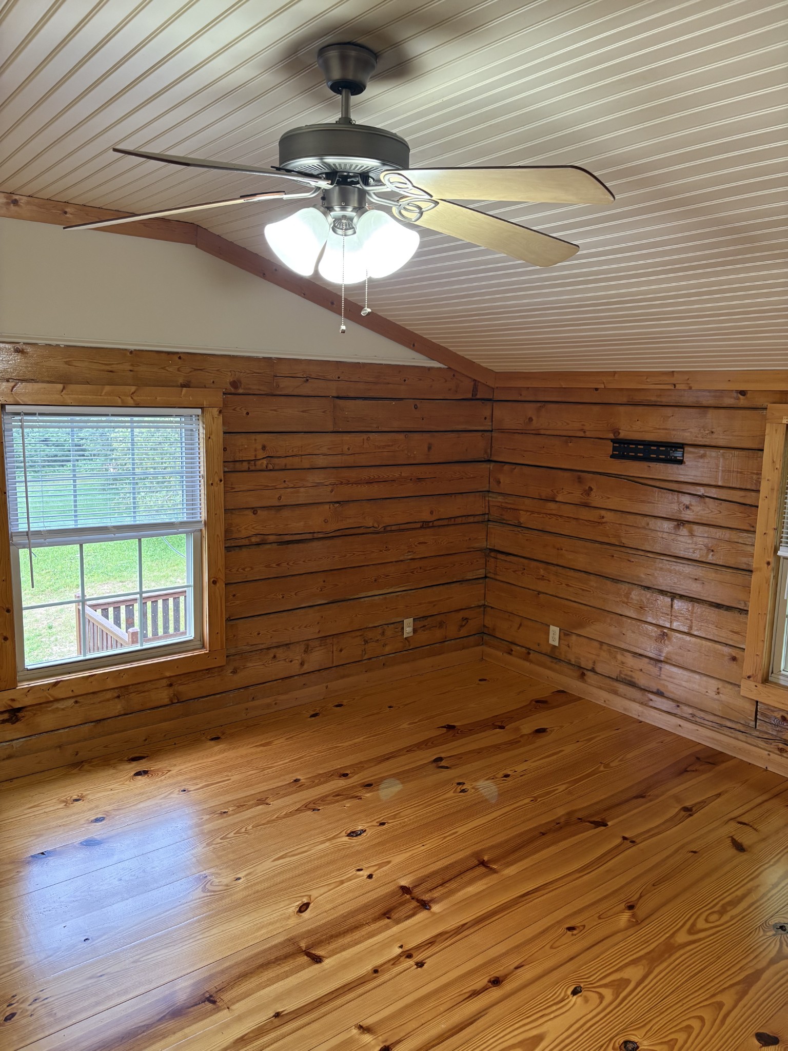 1028 Cook Road Liberty, TN 37095 - Photo 11 of 33 a view of empty room with wooden floor
