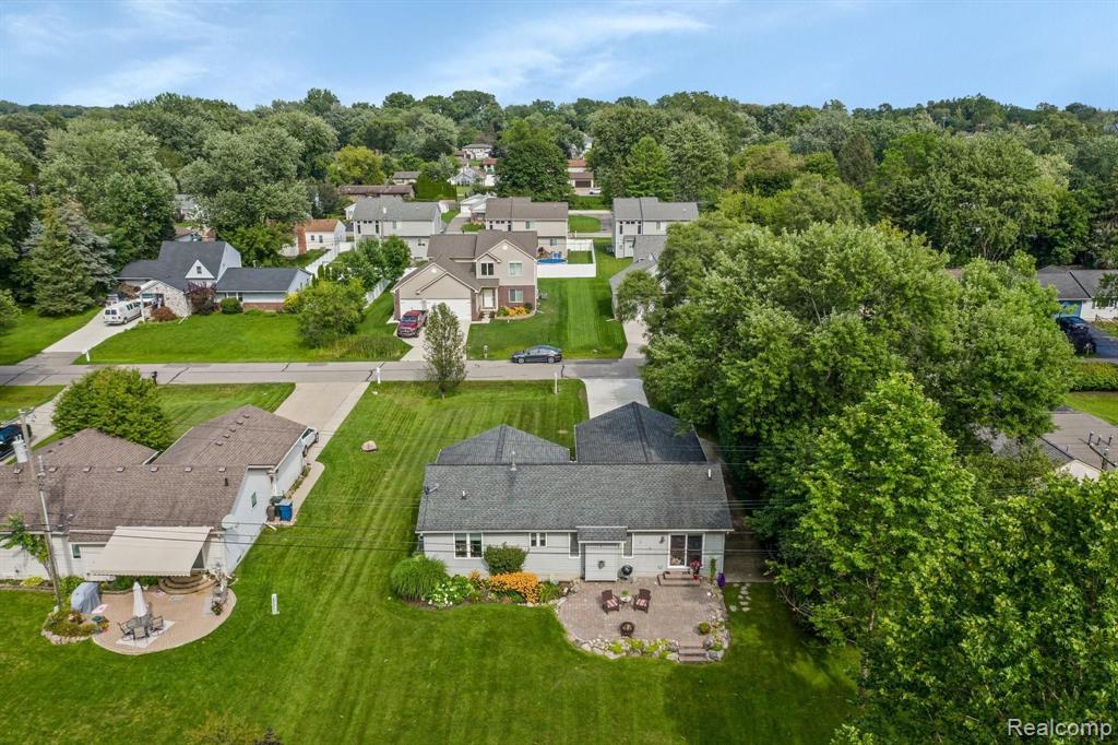 2926 Dearborn Avenue Rochester Hills, MI 48309 - Photo 24 of 29