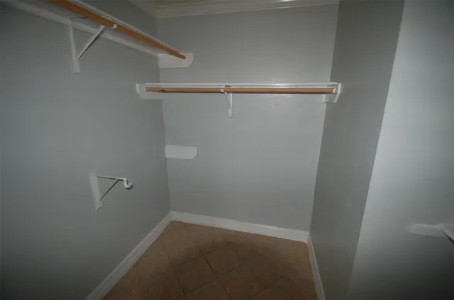 $2,100 | 3338 Walhalla Drive, Houston, TX 77066