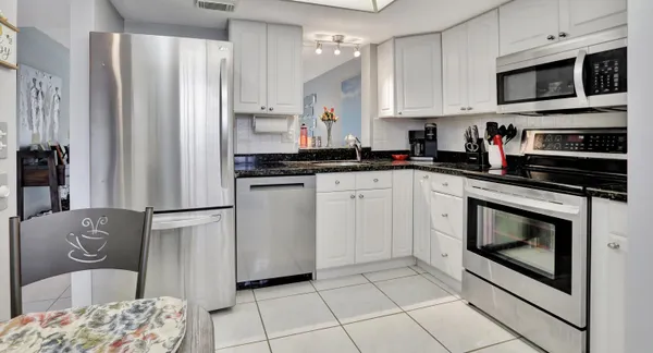 $169,900 | 7610 Northwest 18th Street, Unit 205, Margate, FL 33063