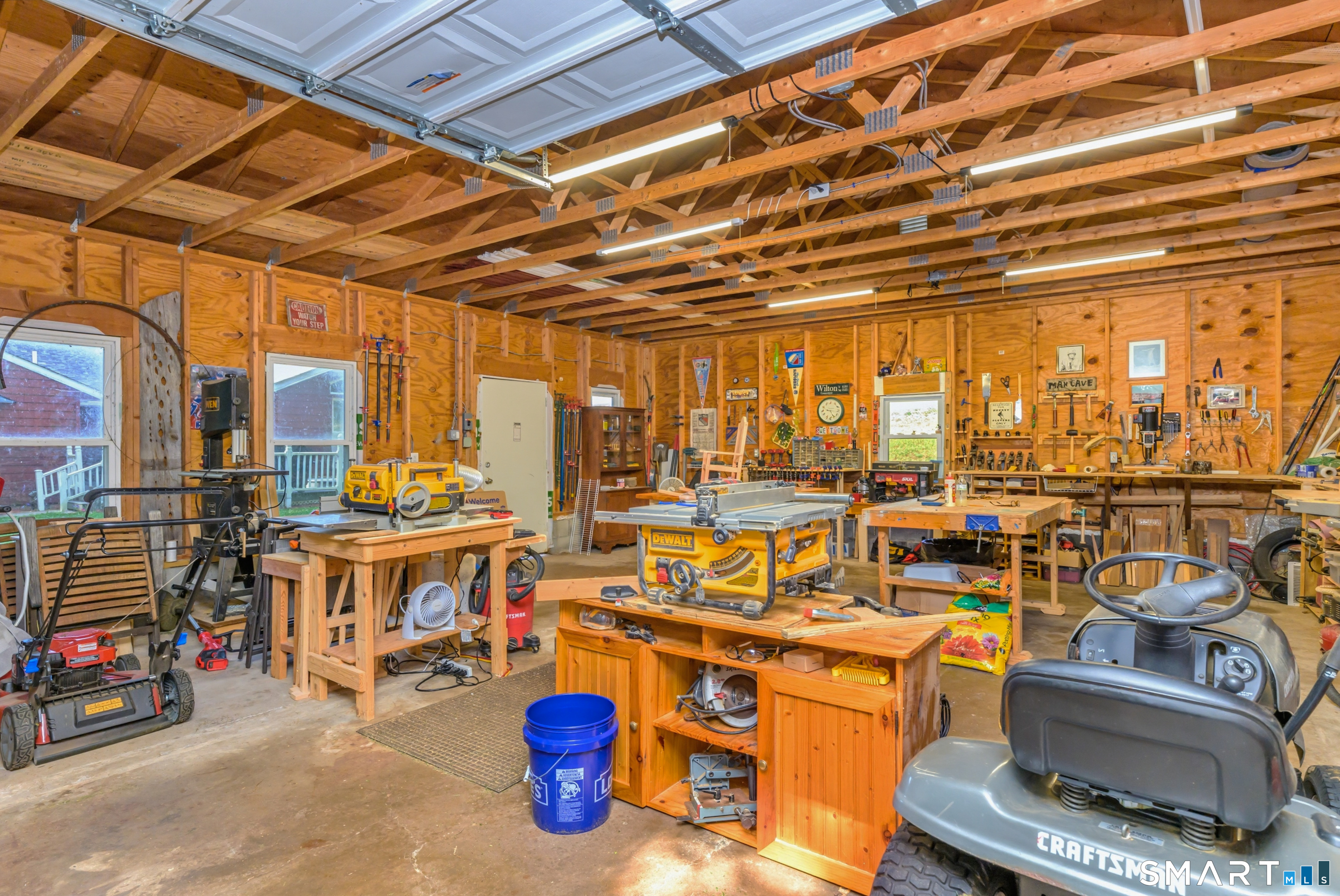 435 West Shepard Avenue Hamden, CT 06514 - Photo 25 of 37