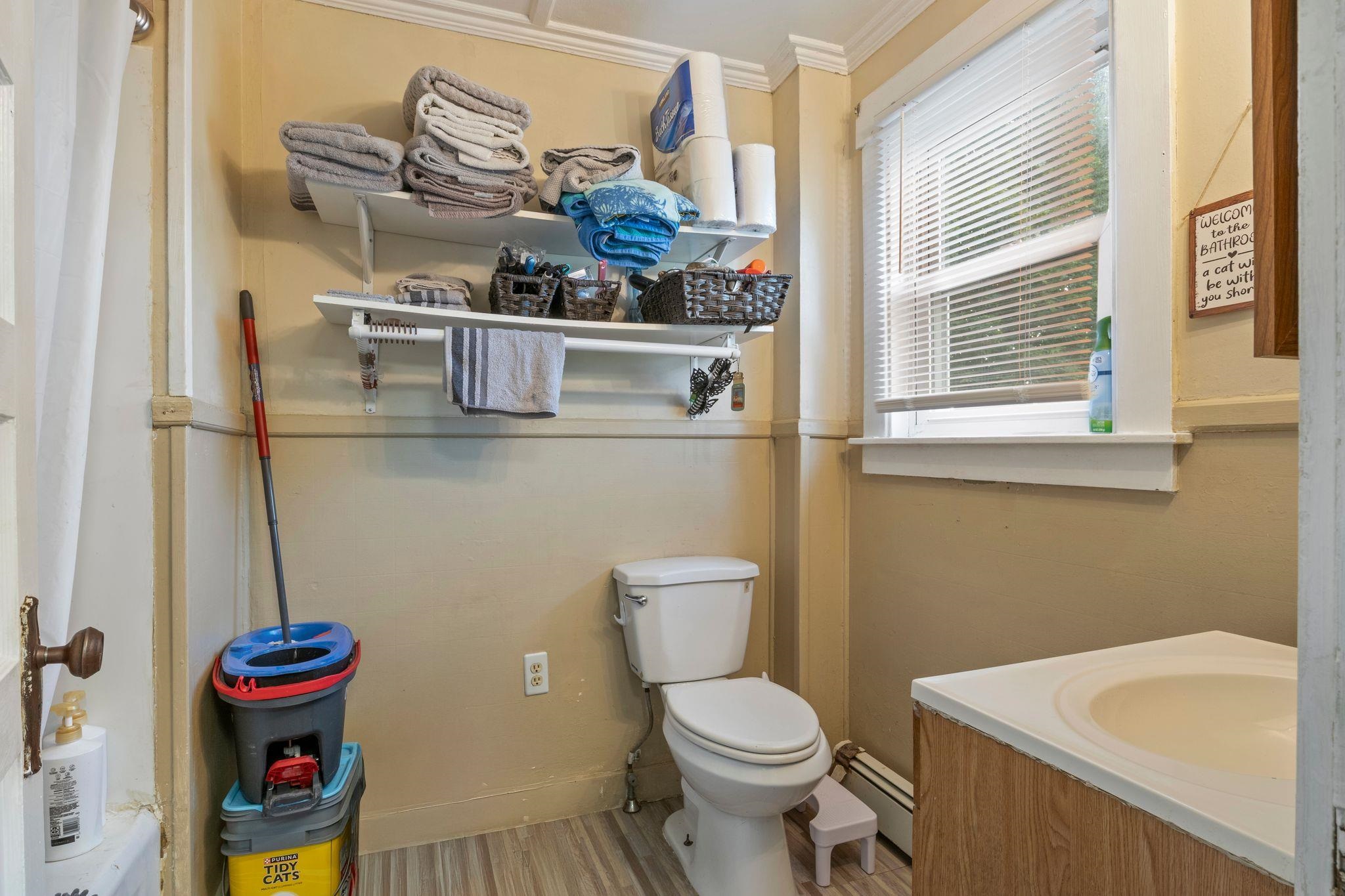 53 Chestnut Street Rochester, NH 03867 - Photo 24 of 33
