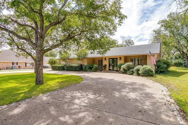 $345,000 | 8918 Bellechase Road, Granbury, TX 76049