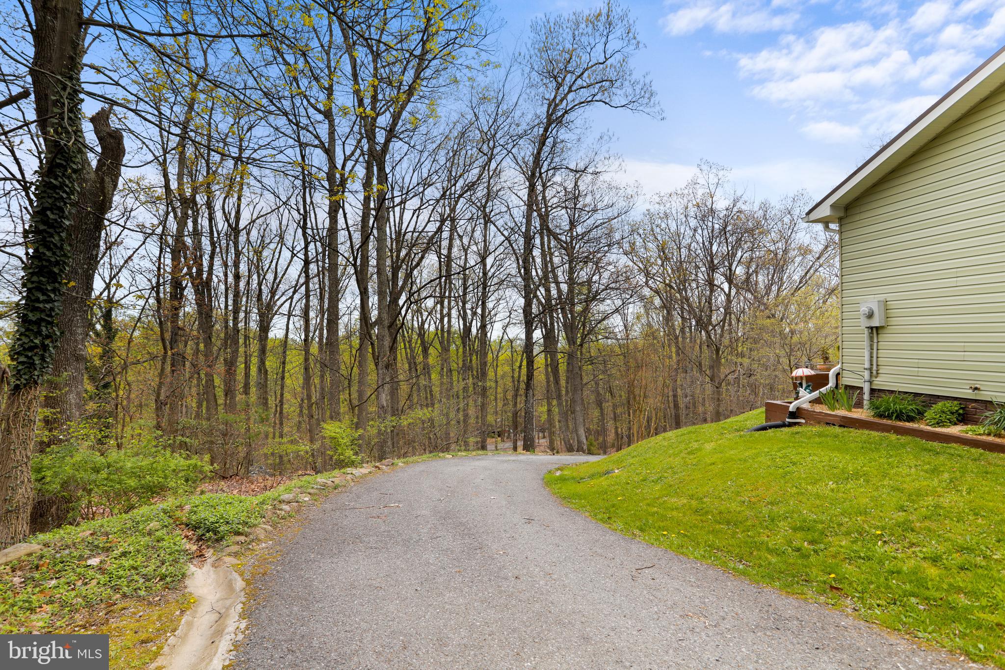 1447 Hoffmaster Road Knoxville, MD 21758 - Photo 3 of 36 Gallery Image 3