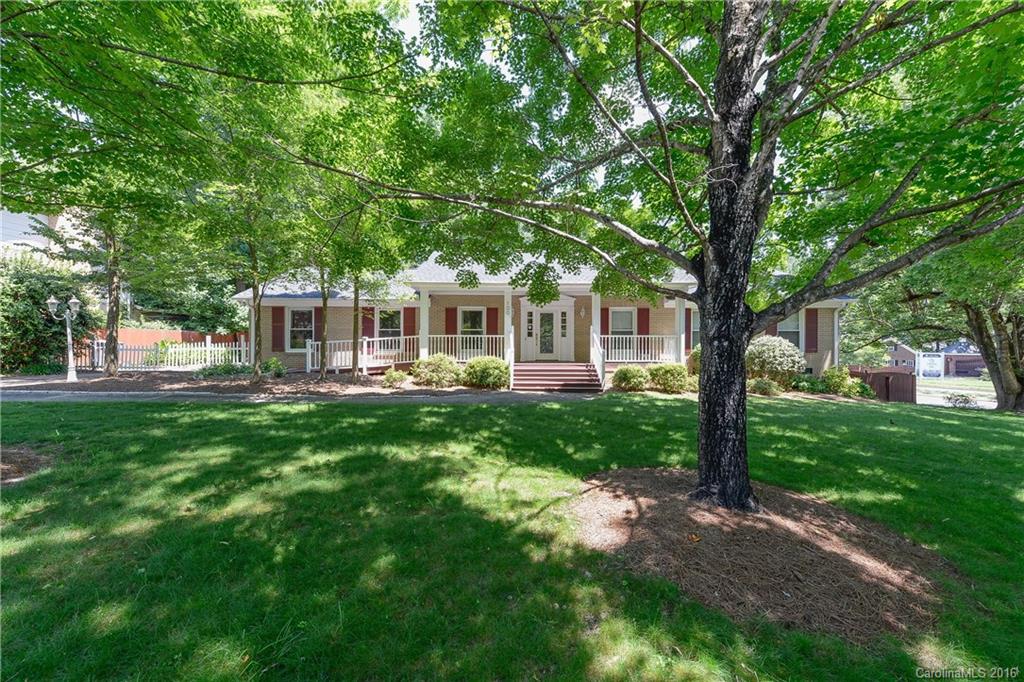 100 Lansdowne Road Charlotte, NC 28270 - Photo 1 of 19 Gallery Image 1
