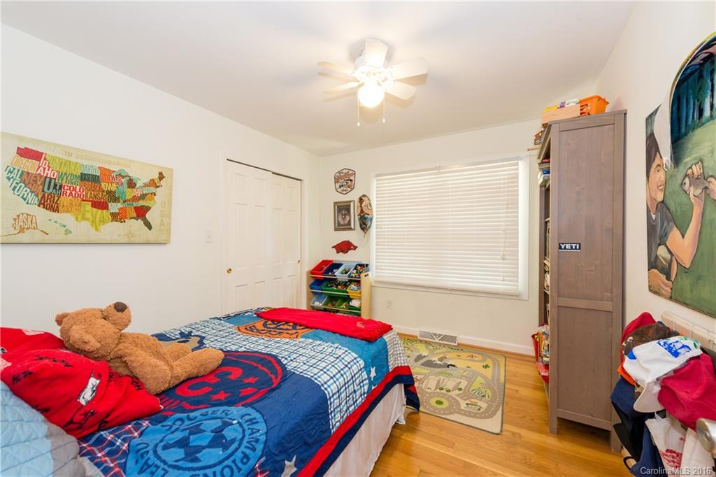 100 Lansdowne Road Charlotte, NC 28270 - Photo 12 of 19 Gallery Image 12