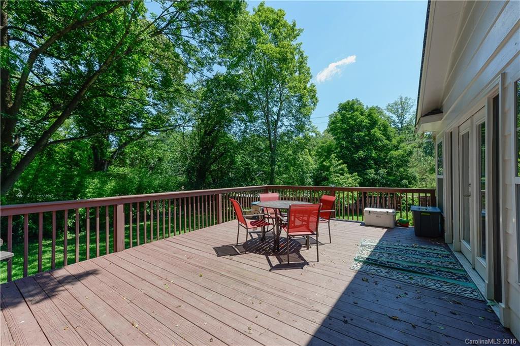 100 Lansdowne Road Charlotte, NC 28270 - Photo 18 of 19 Gallery Image 18