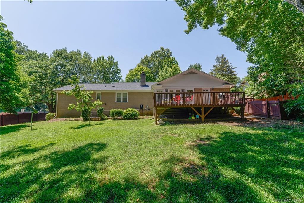 100 Lansdowne Road Charlotte, NC 28270 - Photo 19 of 19 Gallery Image 19