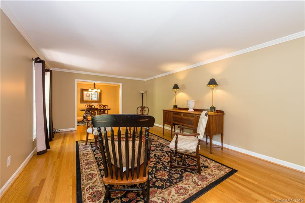 100 Lansdowne Road Charlotte, NC 28270 - Photo 6 of 19 Gallery Image 6