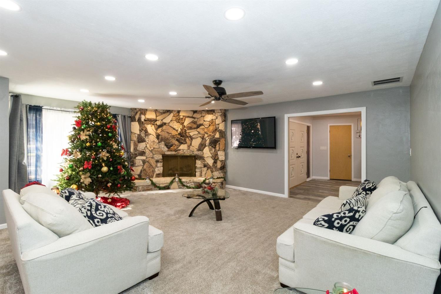 1280 North Reed Avenue Reedley, CA 93654 - Photo 5 of 35