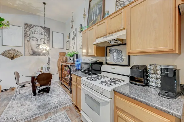 $300,000 | 2305 West Horizon Ridge Parkway, Unit 1223, Henderson, NV 89052