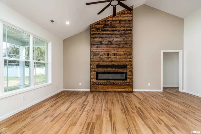 $435,000 | 1106 Horizon Drive, Marion, IL 62959