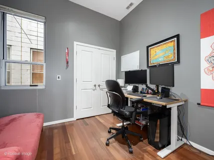 $575,000 | 1719 North Western Avenue, Unit 2, Chicago, IL 60647