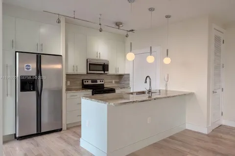 $3,250 | 6701 Biscayne Boulevard, Unit 303, Miami, FL 33138