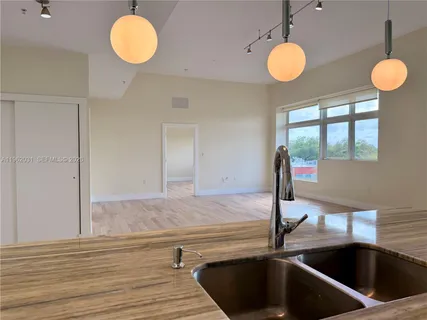 $3,250 | 6701 Biscayne Boulevard, Unit 303, Miami, FL 33138