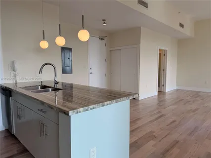 $3,400 | 6701 Biscayne Boulevard, Unit 303, Miami, FL 33138