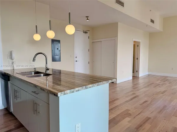 $3,250 | 6701 Biscayne Boulevard, Unit 303, Miami, FL 33138