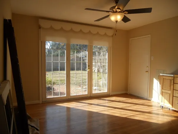 $290,000 | 4709 Sanford Road, Houston, TX 77035