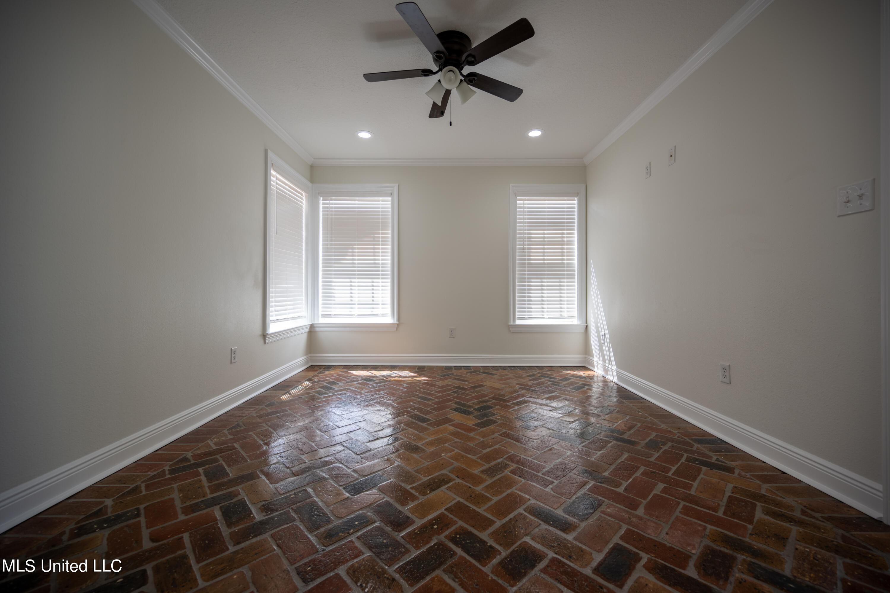 4115 8th Street Gulfport, MS 39501 - Photo 12 of 40 DSC_2514-HDR
