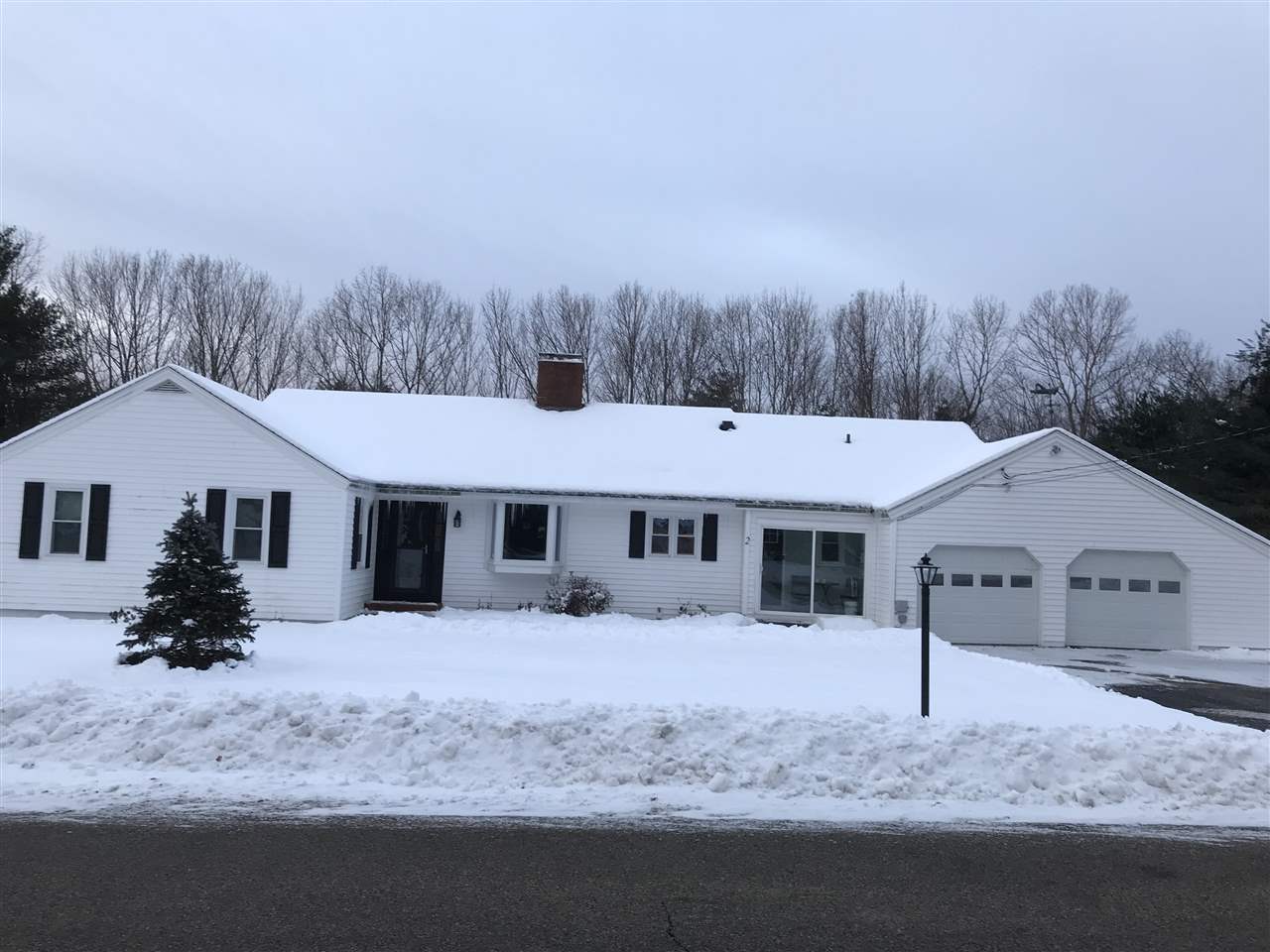 2 Cricket Hill Road Wolfeboro, NH 03894 - Photo 1 of 11 Gallery Image 1