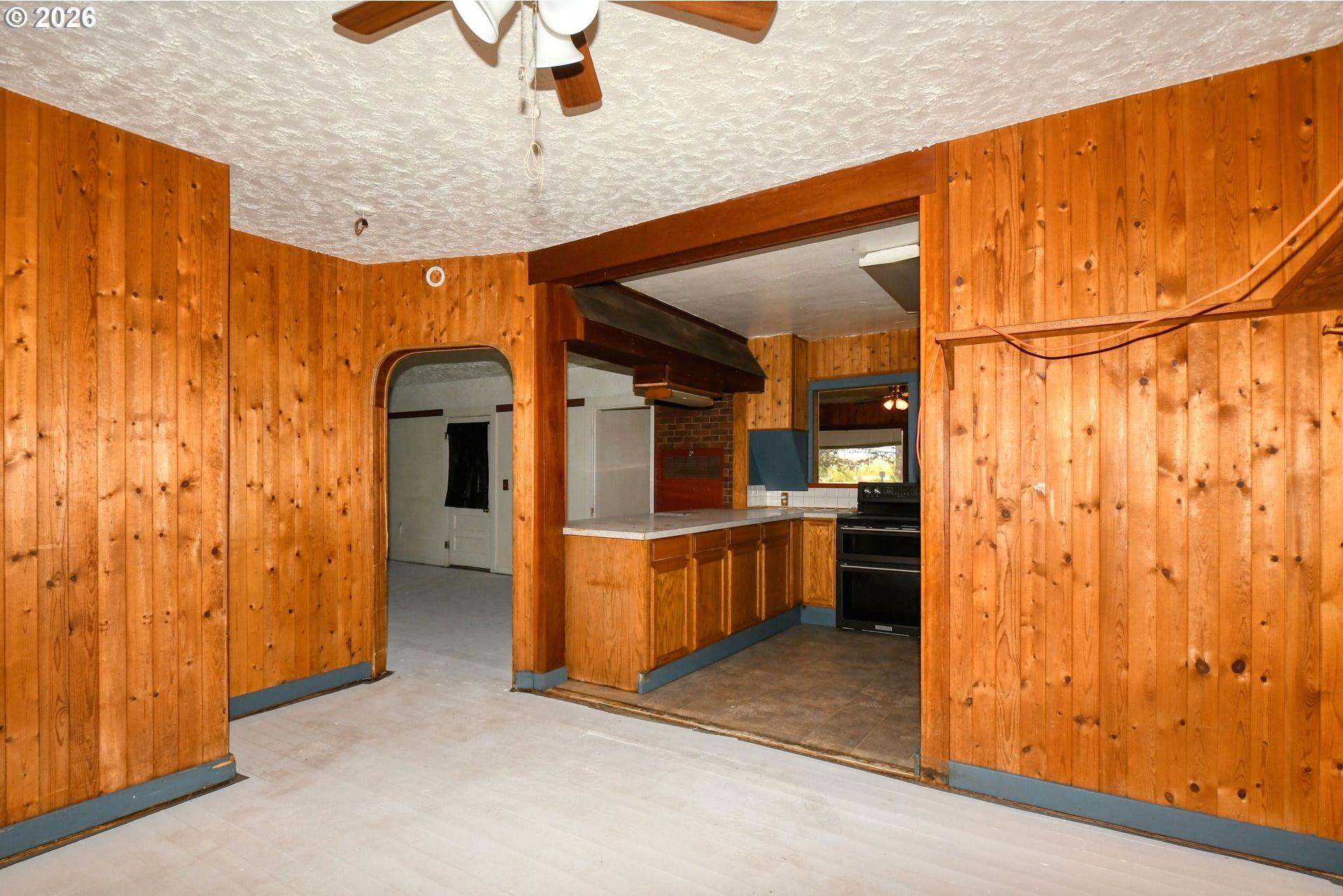 46694 Mission Road Pendleton, OR 97801 - Photo 9 of 47 Gallery Image 9