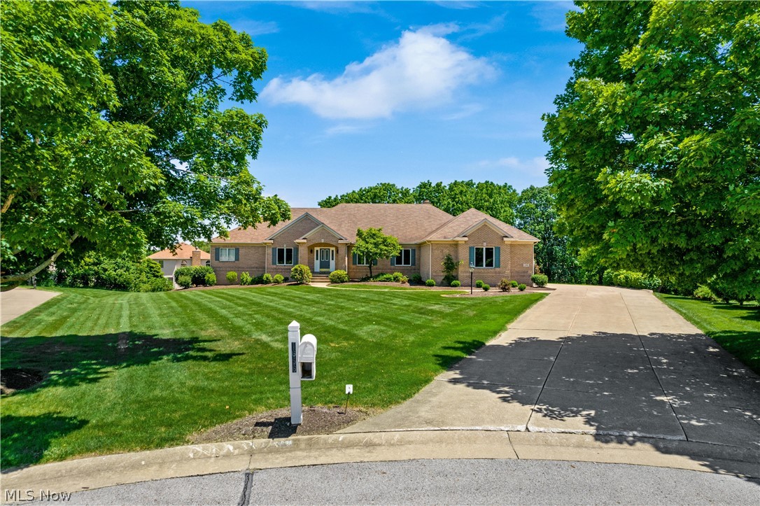 1656 Ridgecliff Circle Northeast Canton, OH 44721 - Photo 3 of 34 Gallery Image 3
