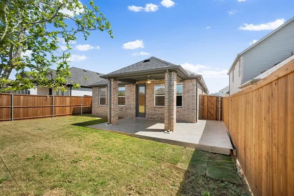 $2,290 | 430 Cherry Laurel Drive, Little Elm, TX 75068