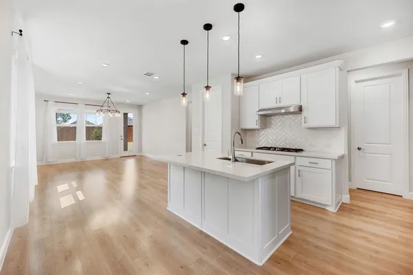 $2,290 | 430 Cherry Laurel Drive, Little Elm, TX 75068